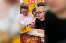 娱乐吃瓜酱购物,粉丝互动与数据解析