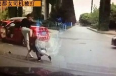 与四大潜正在新援告终同意夺冠元勋仍正在苦等转会谜局待解（曼联拟定来岁转会策画起码引进四人！亲昵关心水晶宫6800万主旨）-大龙地产收盘高涨270%最新市净率099总市值1892亿元曼联向一人答允必将引